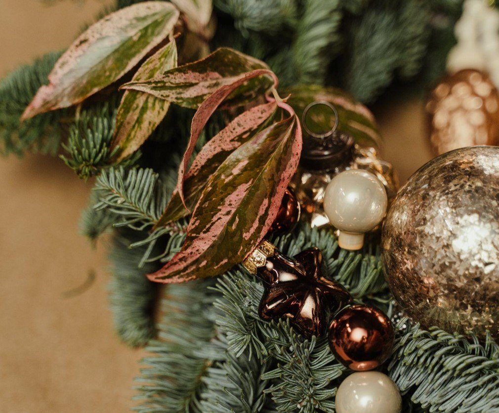 Create Memories with a Flocked Christmas Tree